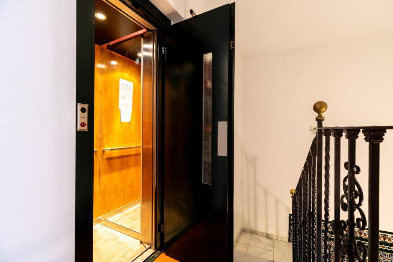 Atico Con Terraza San Juan De La Palma Apartment Seville